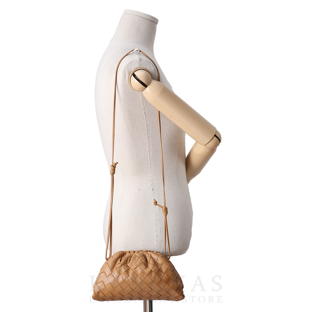 BOTTEGA VENETA(USED)보테가베네타 버터 카프 파우치